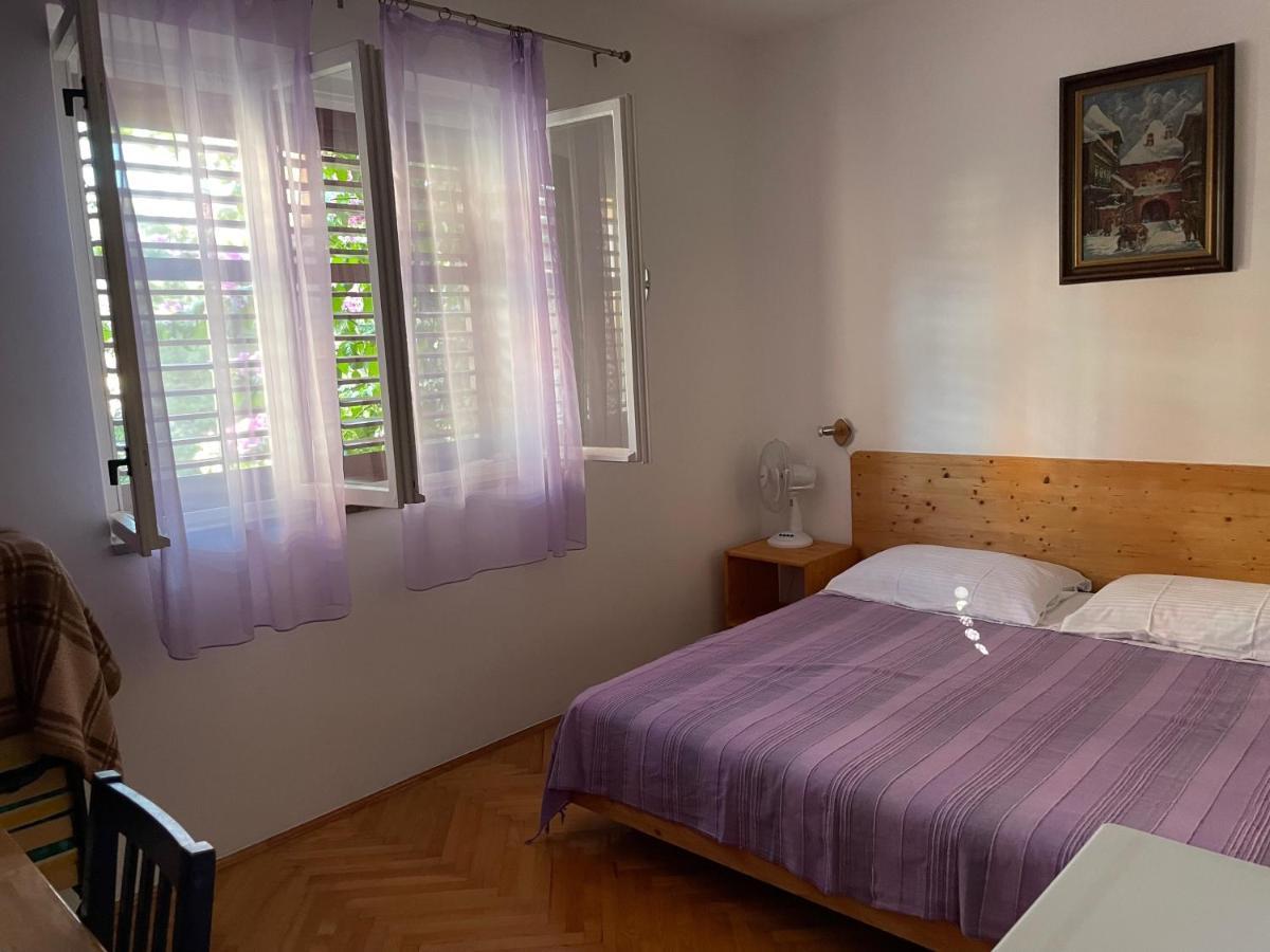 Hvar Guesthouse - Double Bedroom With Private Bathroom Jelsa  Extérieur photo